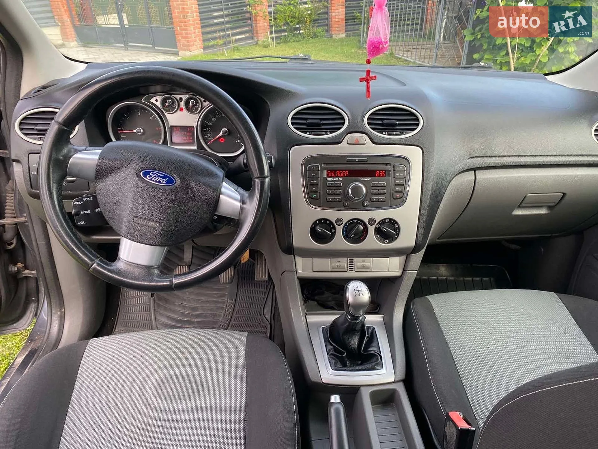 2010 Ford Focus - мініатюра 11