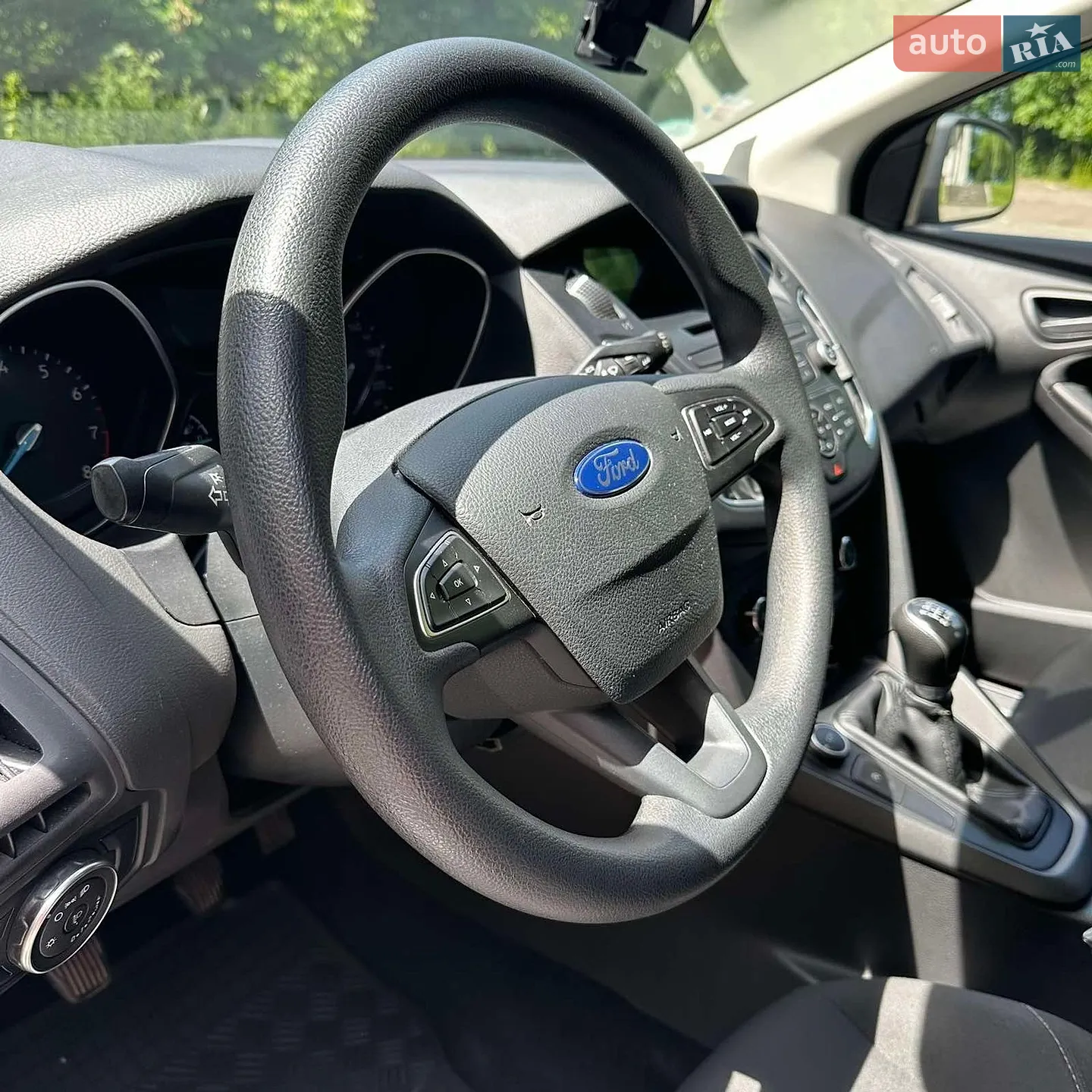 2016 Ford Focus - мініатюра 16
