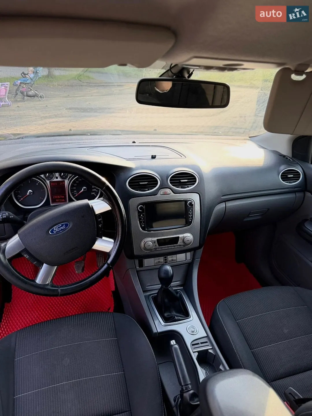 2010 Ford Focus - мініатюра 13