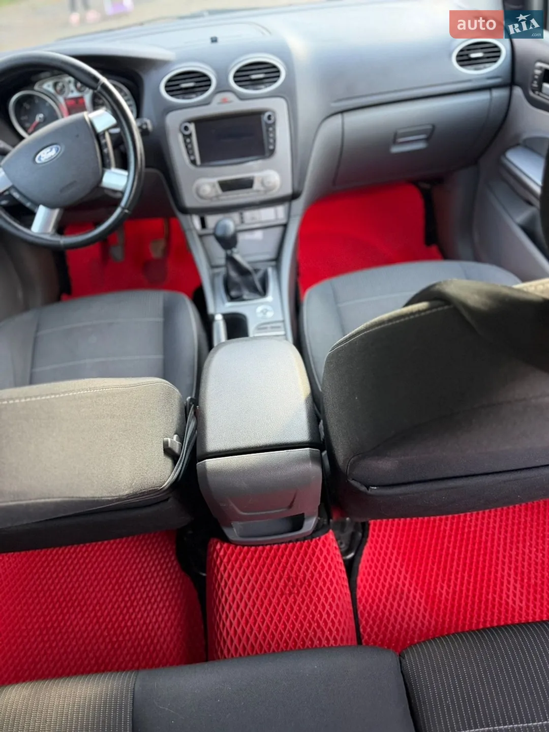 2010 Ford Focus - мініатюра 18