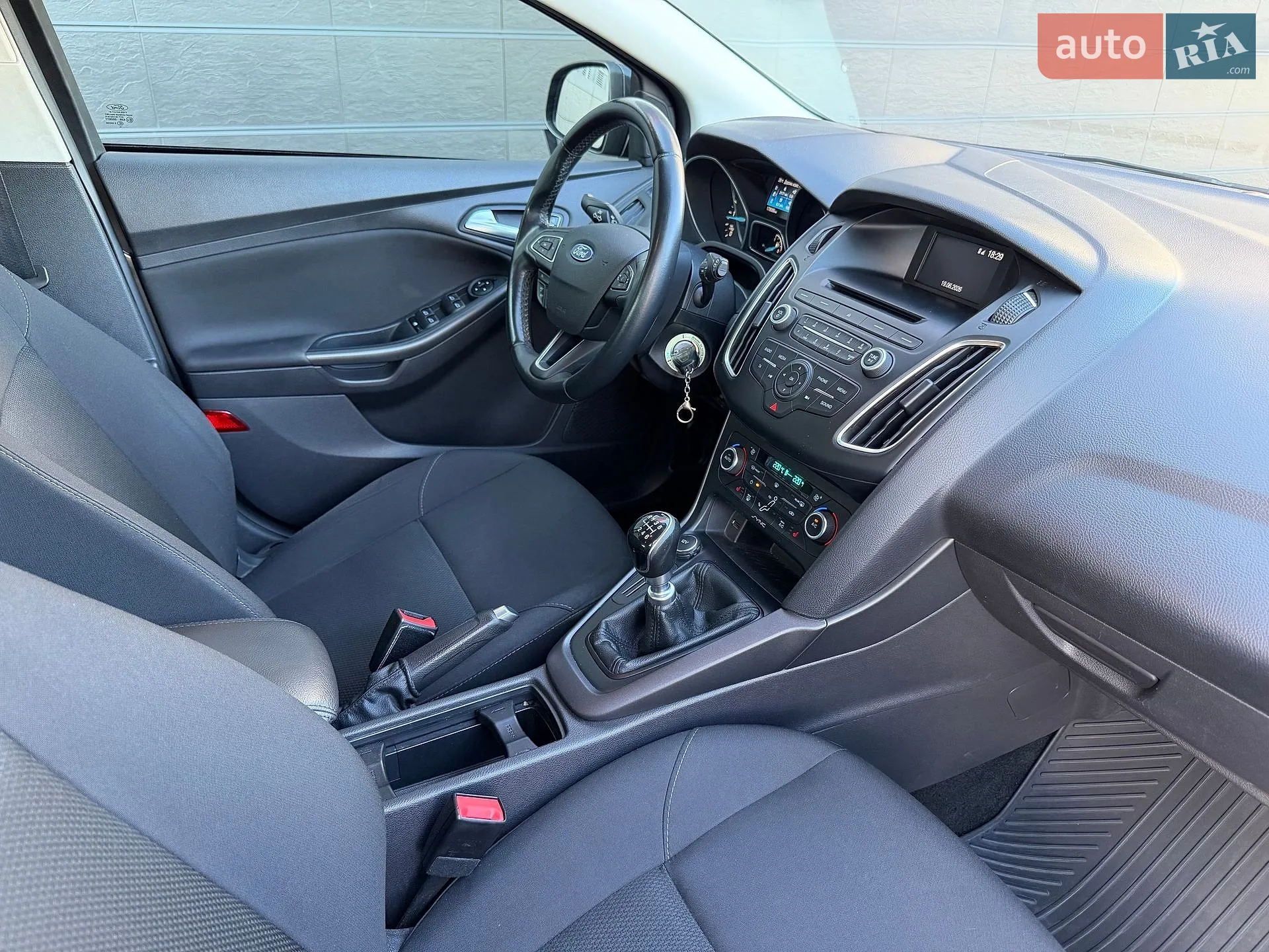 2016 Ford Focus - мініатюра 30