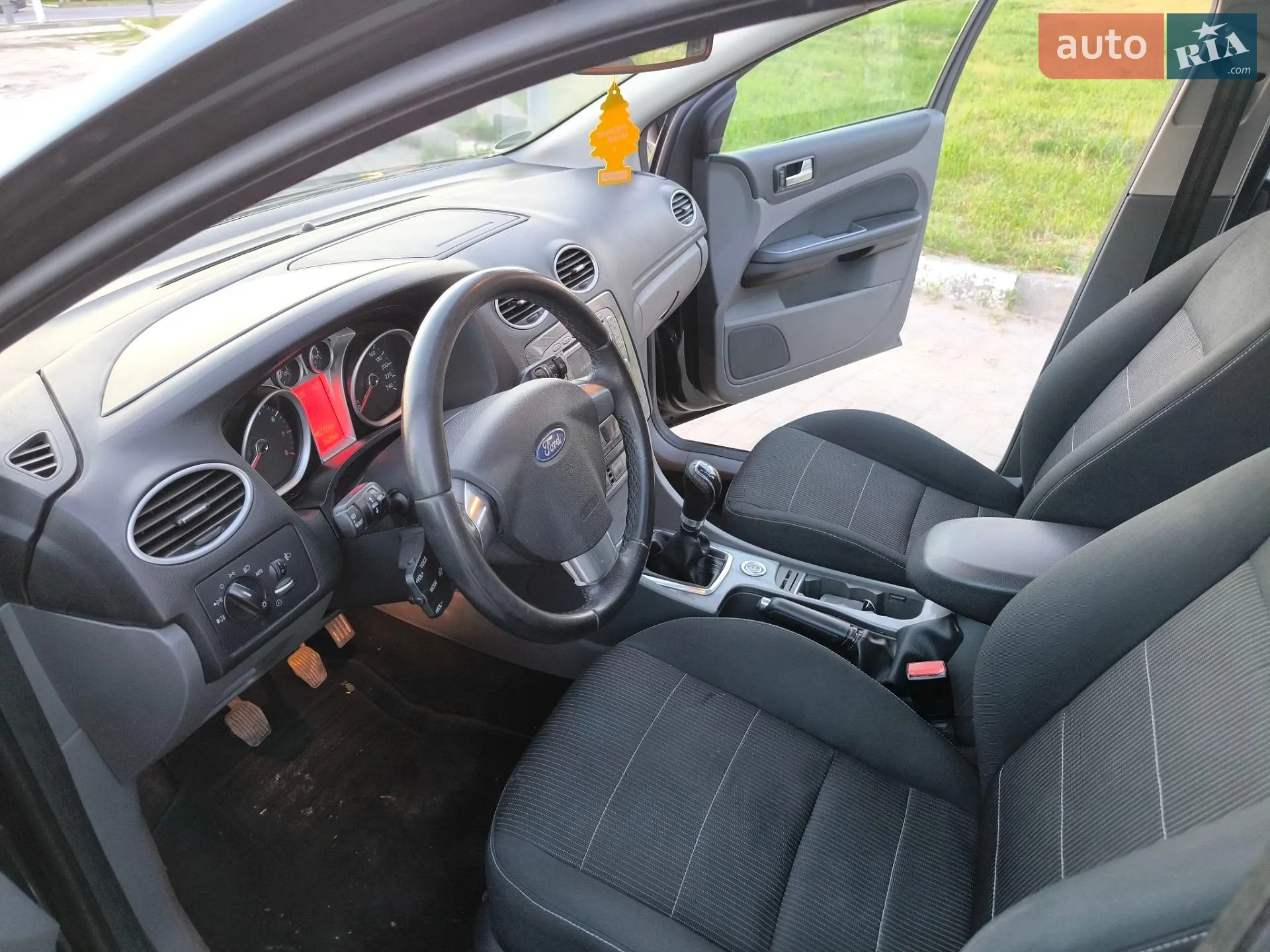2010 Ford Focus - мініатюра 49