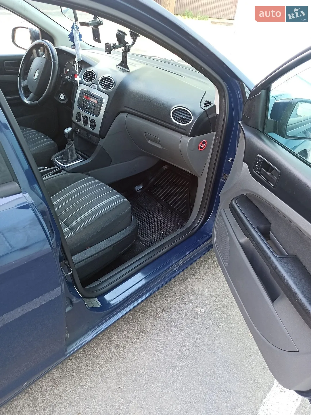 2010 Ford Focus - мініатюра 7