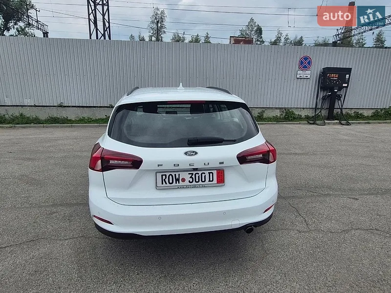 Ford Focus 2022 VIN WF0PXXGCHPNB01813 фото оголошення 7 з 49