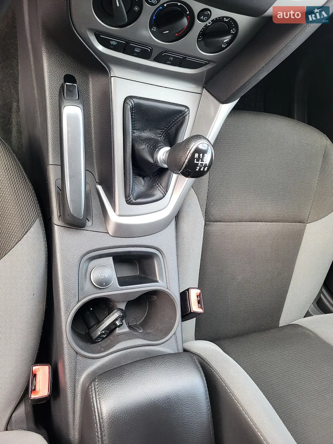 2012 Ford Focus - мініатюра 13