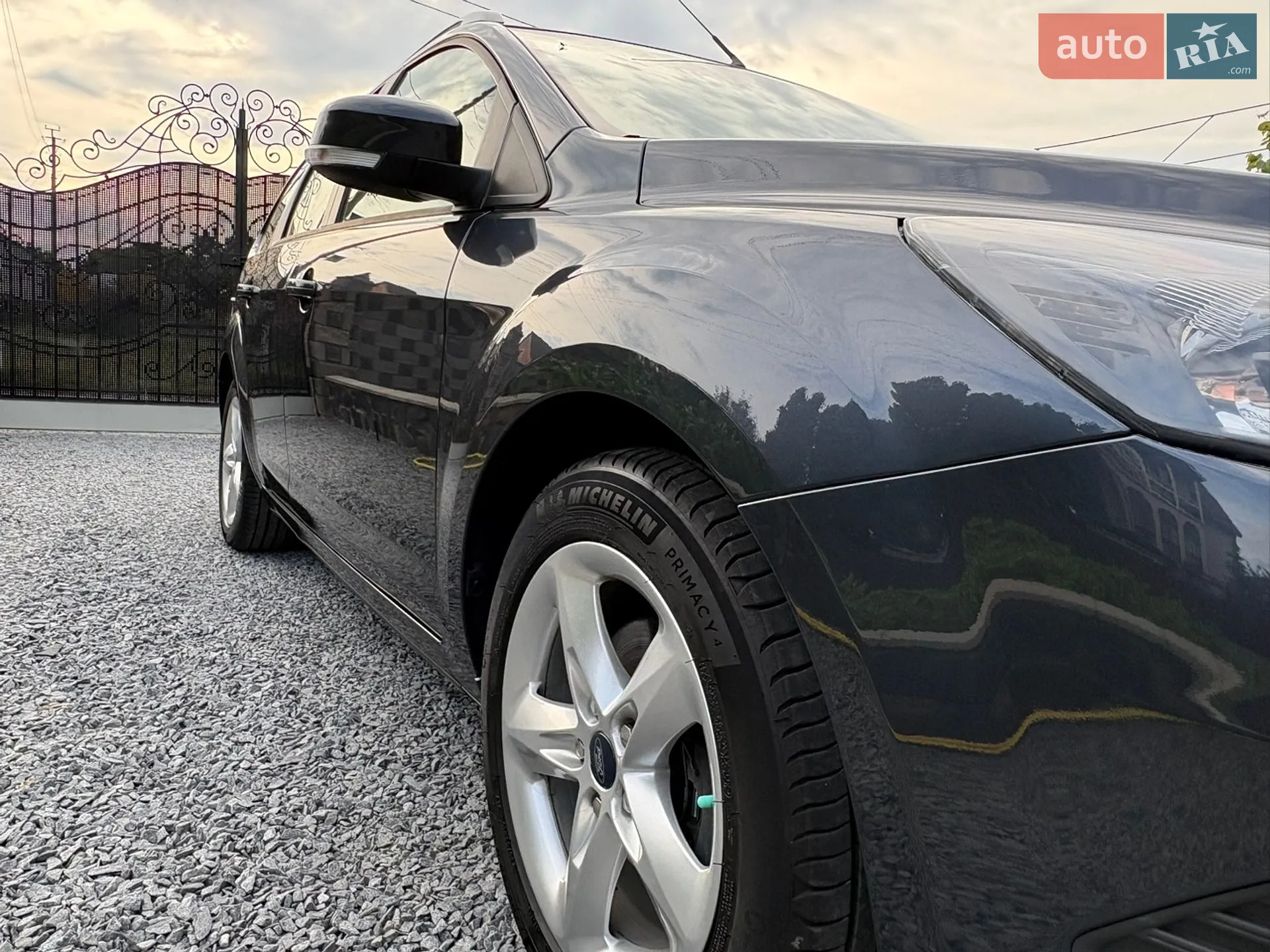 2010 Ford Focus - мініатюра 25