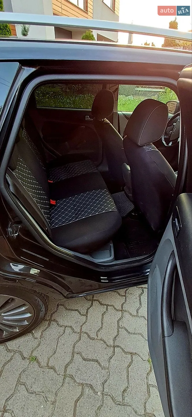 2010 Ford Focus - мініатюра 15