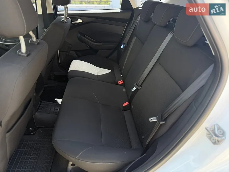 Ford Focus 2015 VIN WF05XXGCC5FK41363 фото оголошення 17 з 58