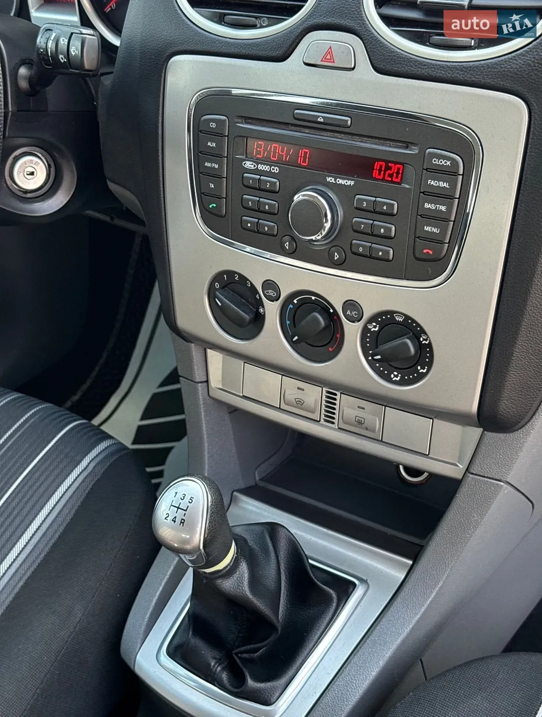 2010 Ford Focus - мініатюра 13