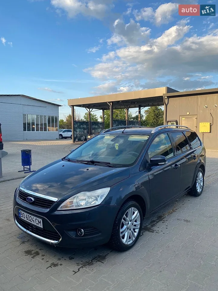 2010 Ford Focus - мініатюра 8