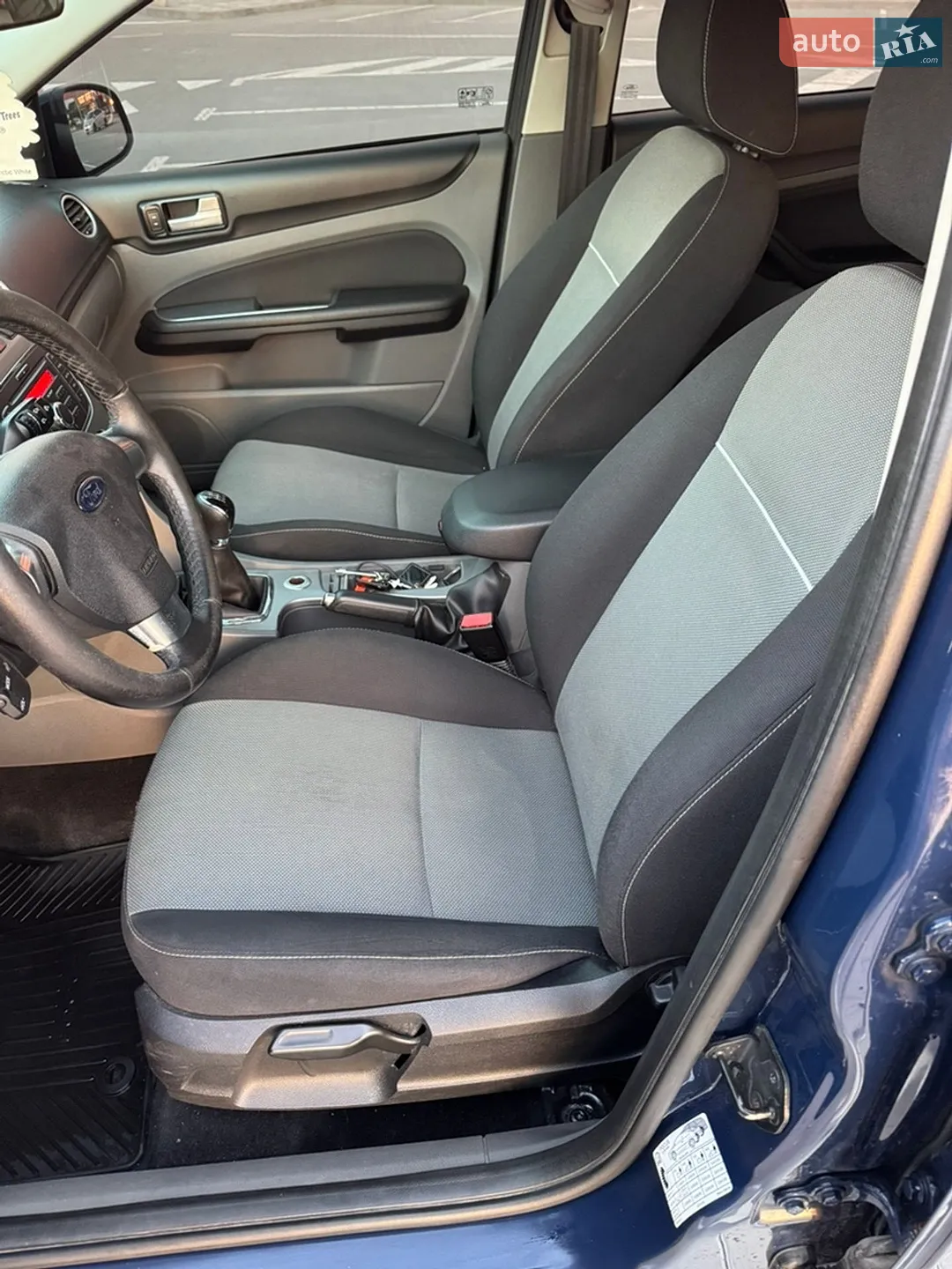 2011 Ford Focus - мініатюра 17
