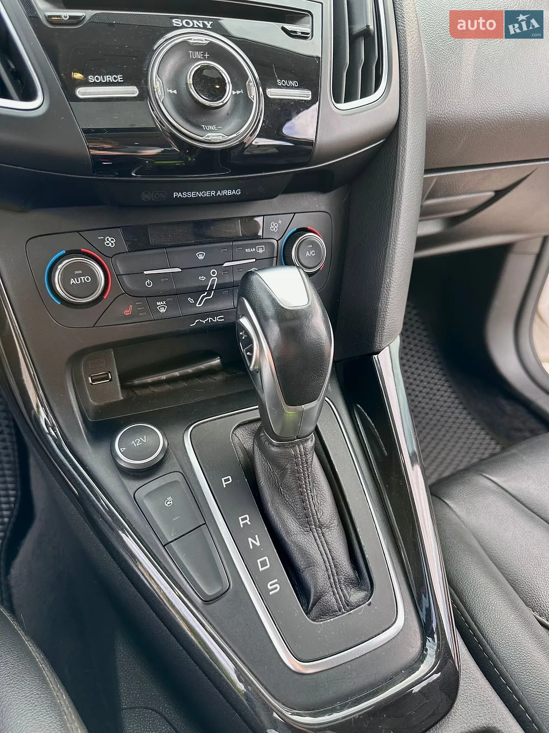 2017 Ford Focus - мініатюра 23
