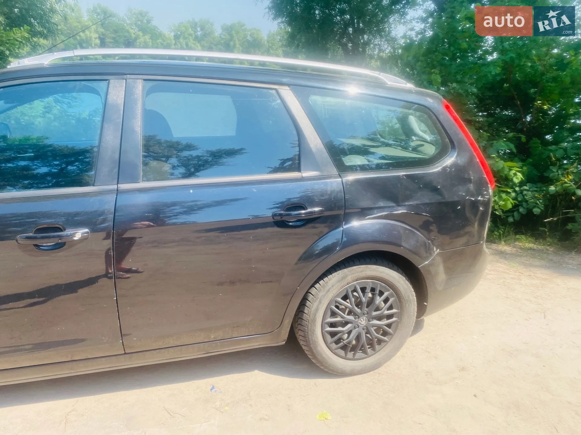 2010 Ford Focus - мініатюра 4