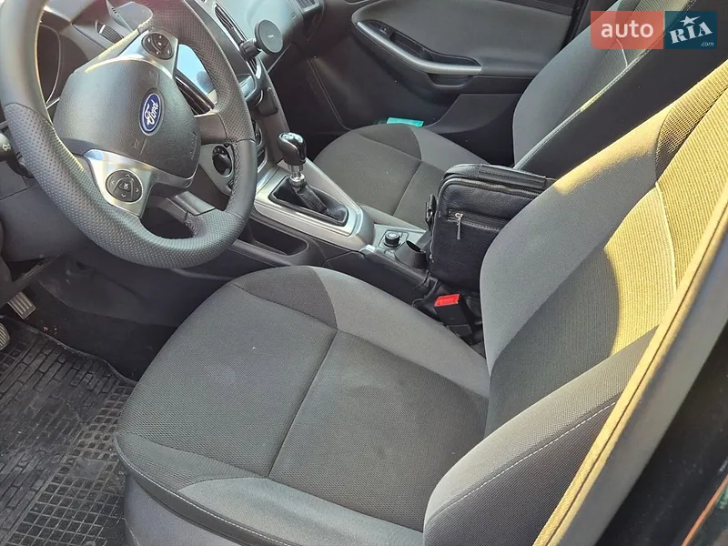 Ford Focus 2011 VIN WF0KXXGCBKBK72615 фото оголошення 8 з 77