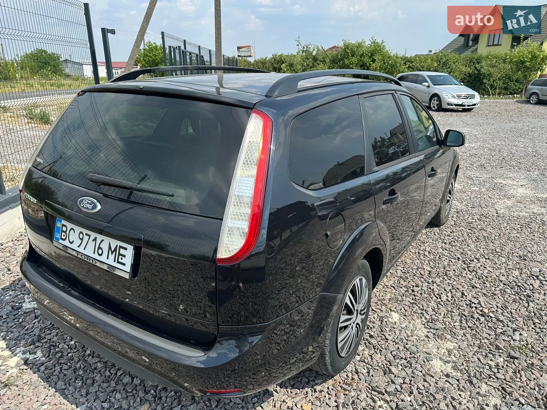 2010 Ford Focus - мініатюра 9
