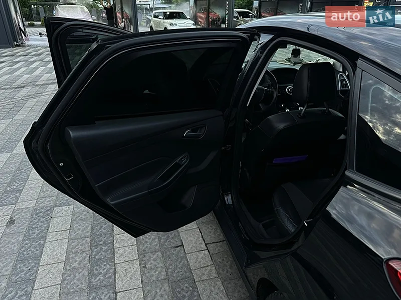 Ford Focus 2011 VIN WF0KXXGCBKBY45189 фото оголошення 17 з 65