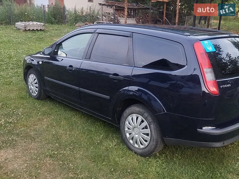 Ford Focus 2006 VIN WF0WXXGCDW6Y23050 фото оголошення 2 з 46