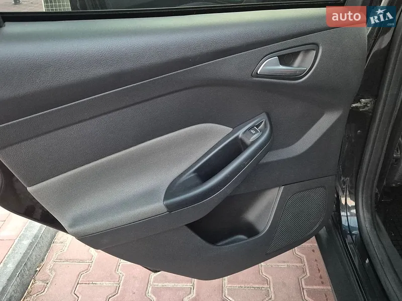 Ford Focus 2011 VIN WF0KXXGCBKBK72615 фото оголошення 21 з 77