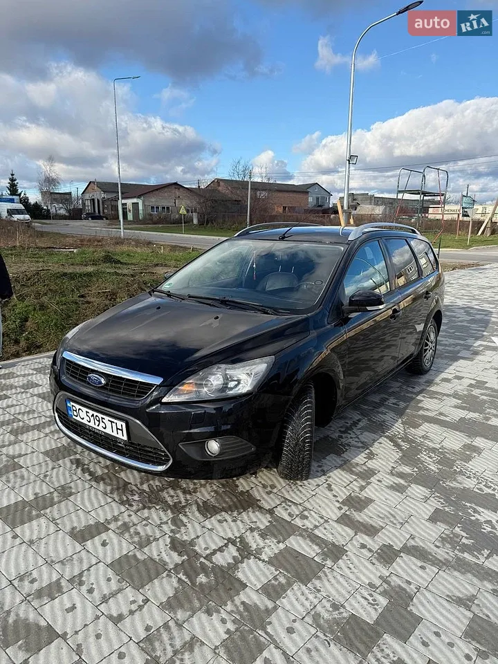 2010 Ford Focus - мініатюра 25