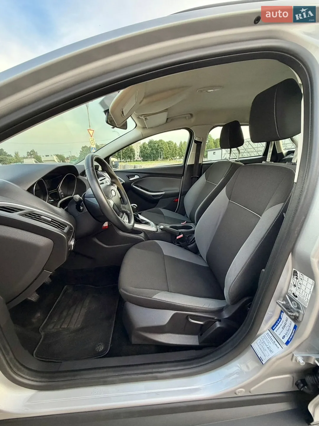 2011 Ford Focus - мініатюра 35