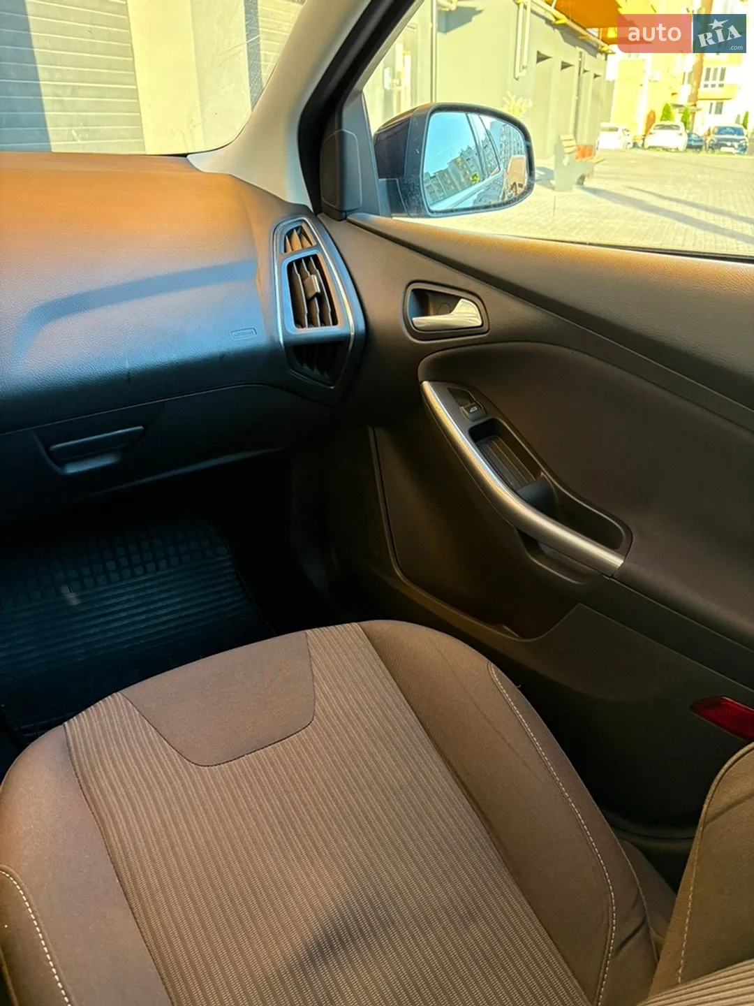 2012 Ford Focus - мініатюра 15