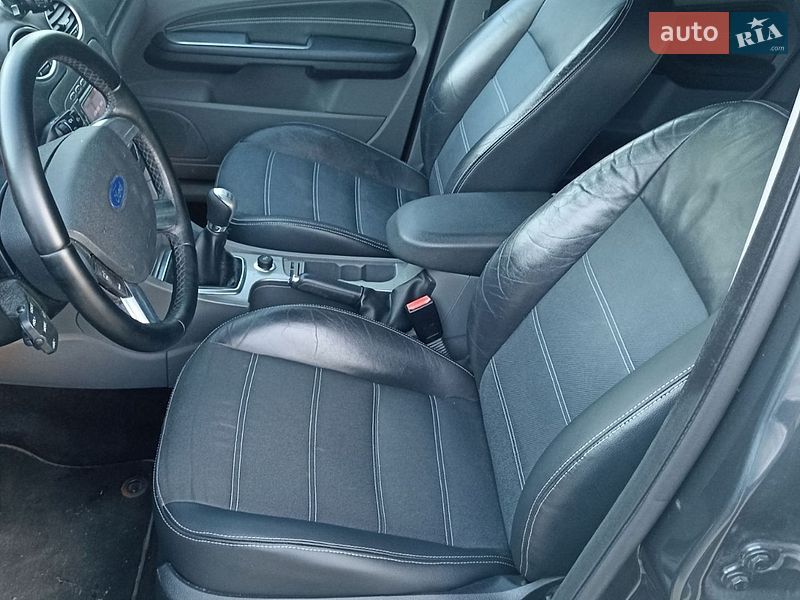 Универсал Ford Focus 2008 в Луцке фото 12 Универсал Ford Focus 2008 в Луцке