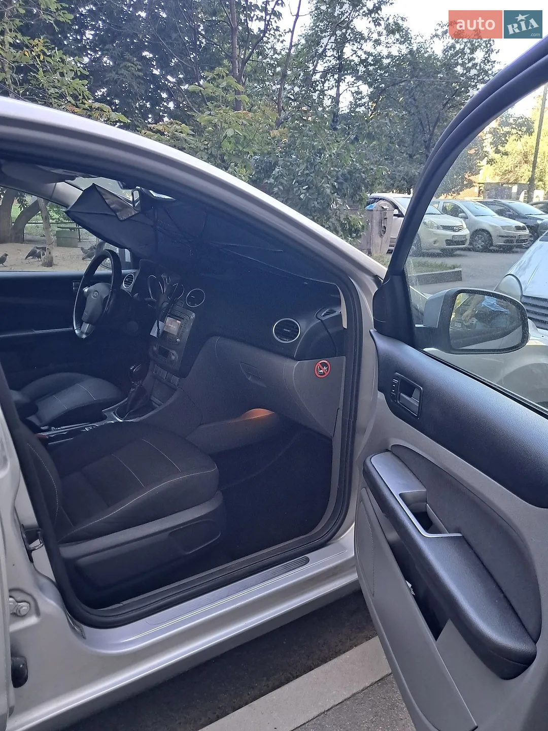 2010 Ford Focus - мініатюра 9