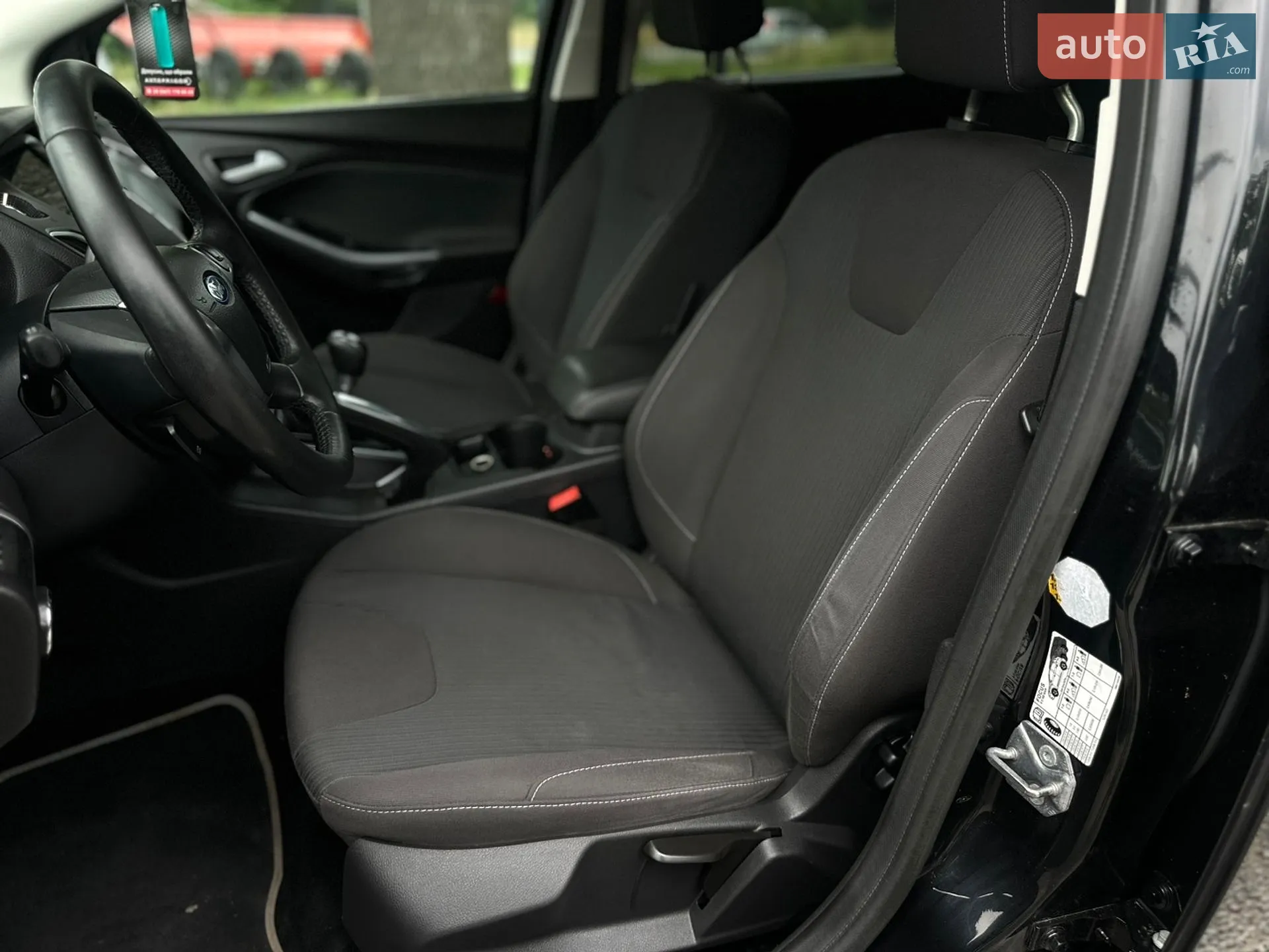 2011 Ford Focus - мініатюра 27