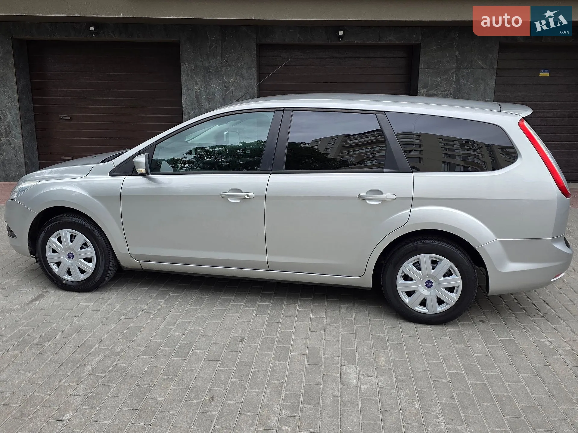 2010 Ford Focus - мініатюра 6