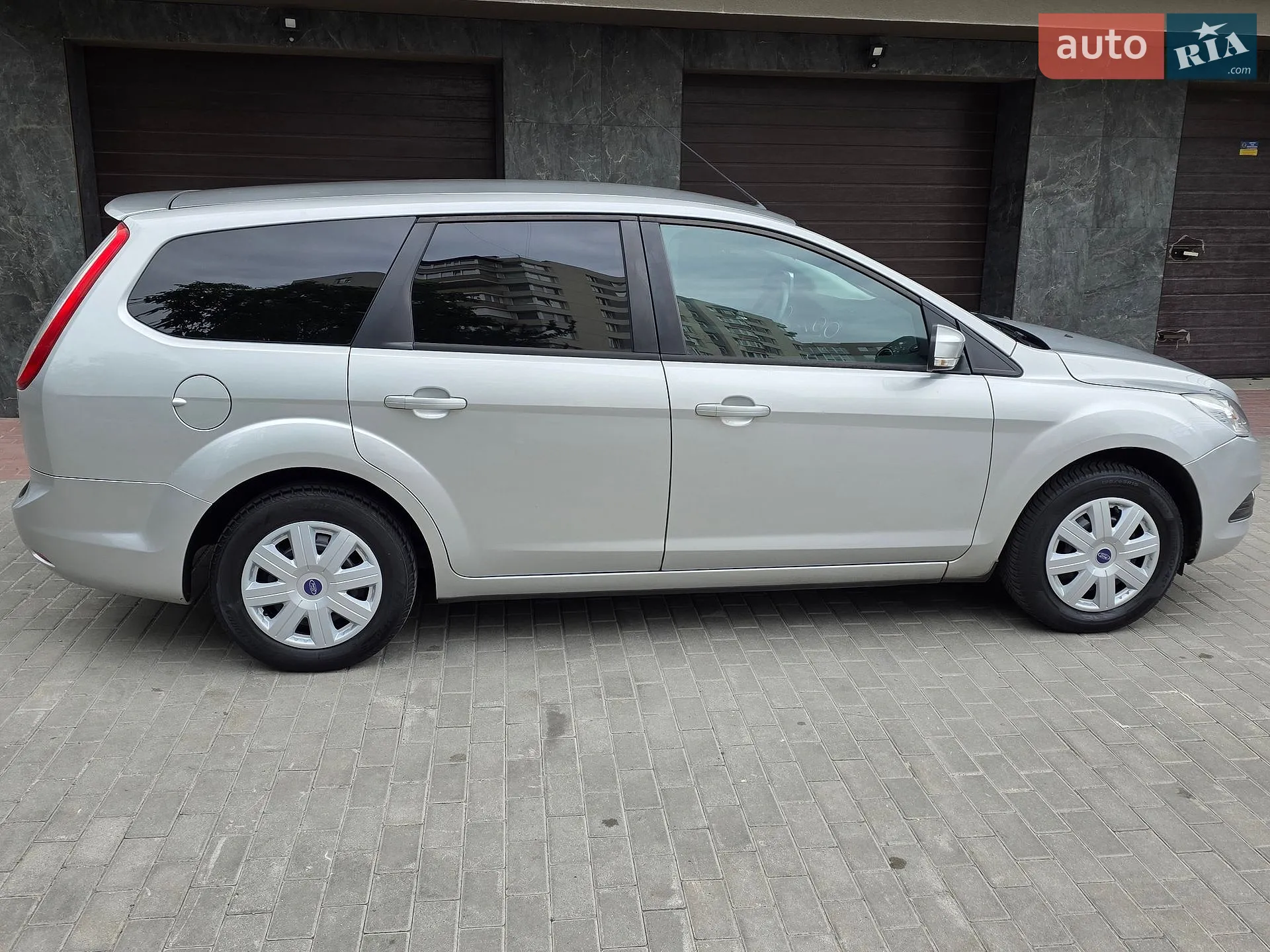 2010 Ford Focus - мініатюра 13