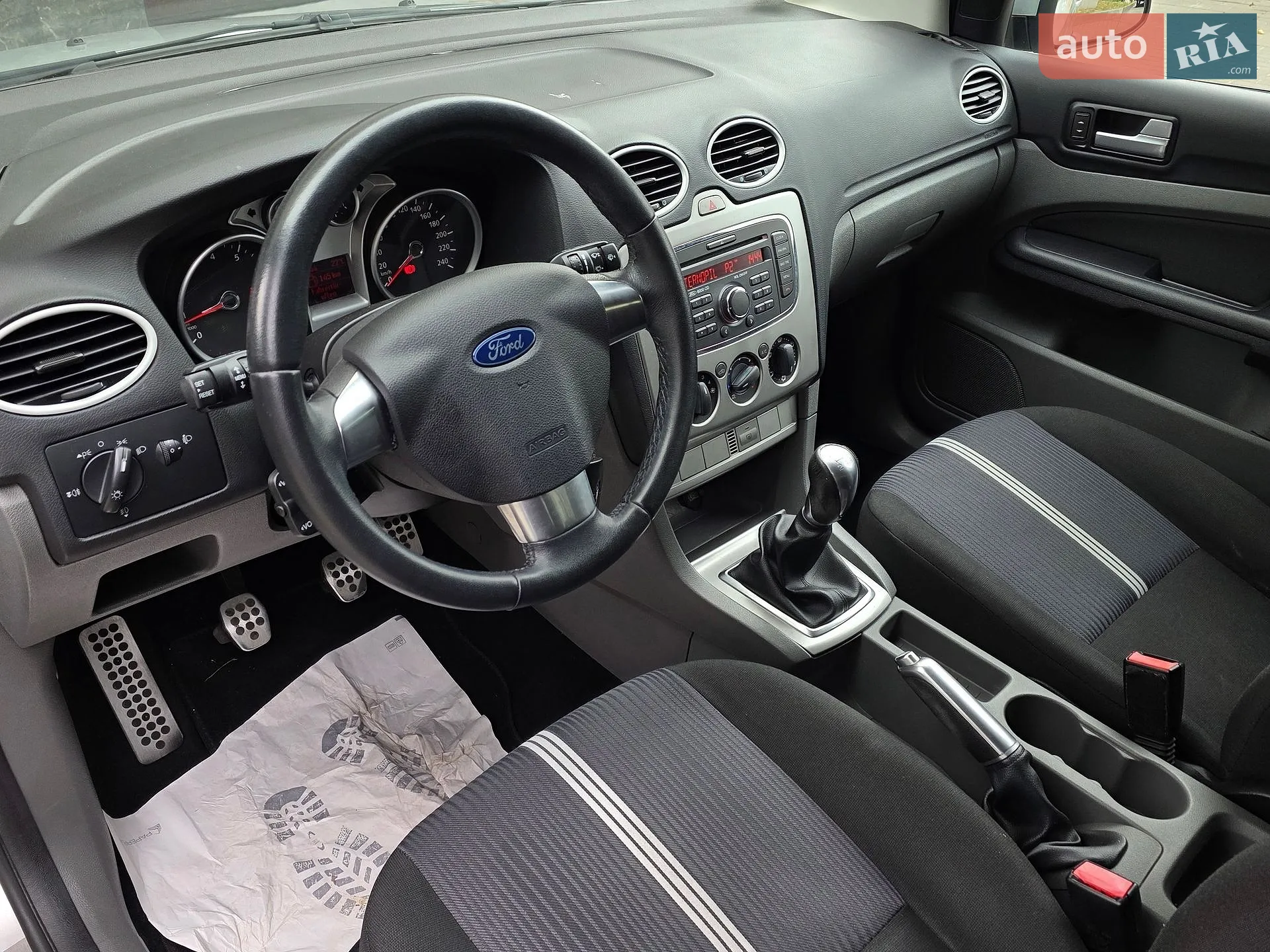 2010 Ford Focus - мініатюра 26