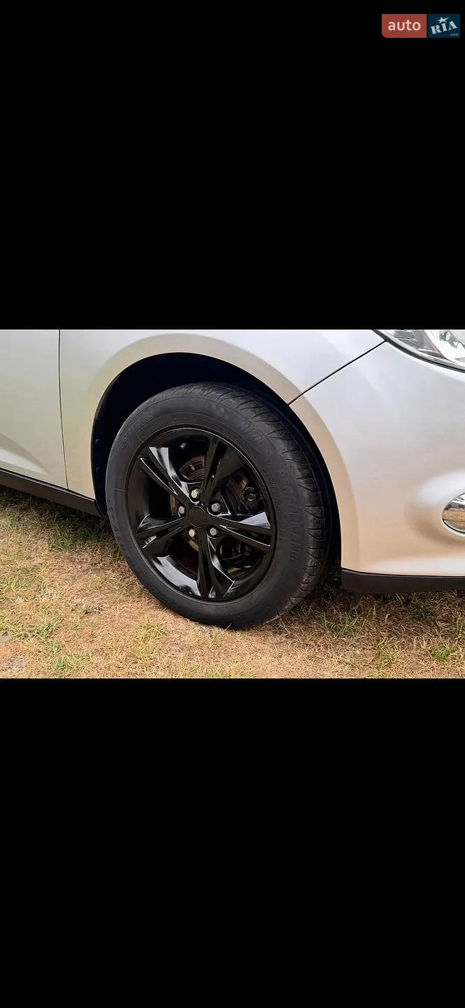 2011 Ford Focus - мініатюра 8