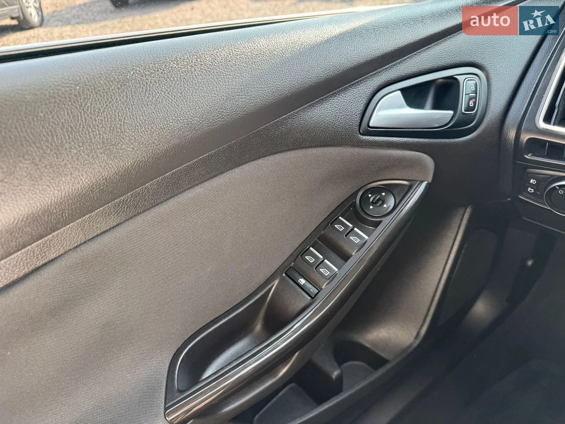 2018 Ford Focus - мініатюра 30