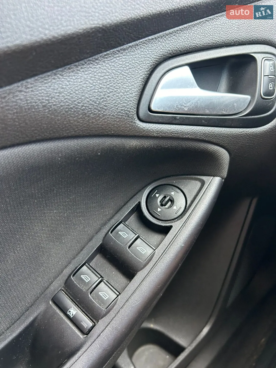 2015 Ford Focus - мініатюра 25