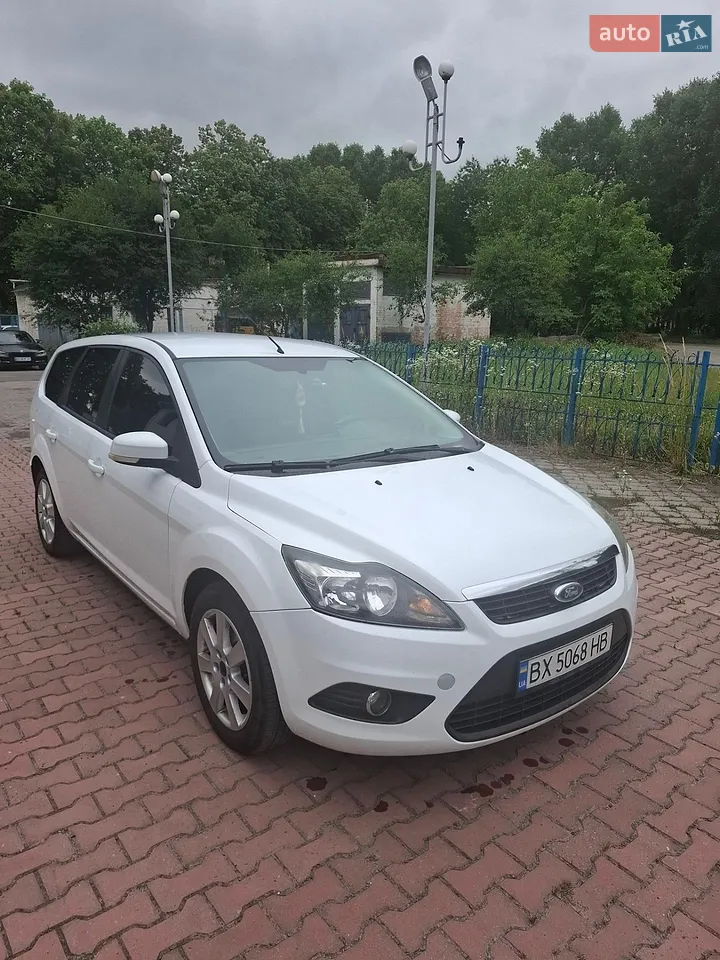 2010 Ford Focus - мініатюра 19