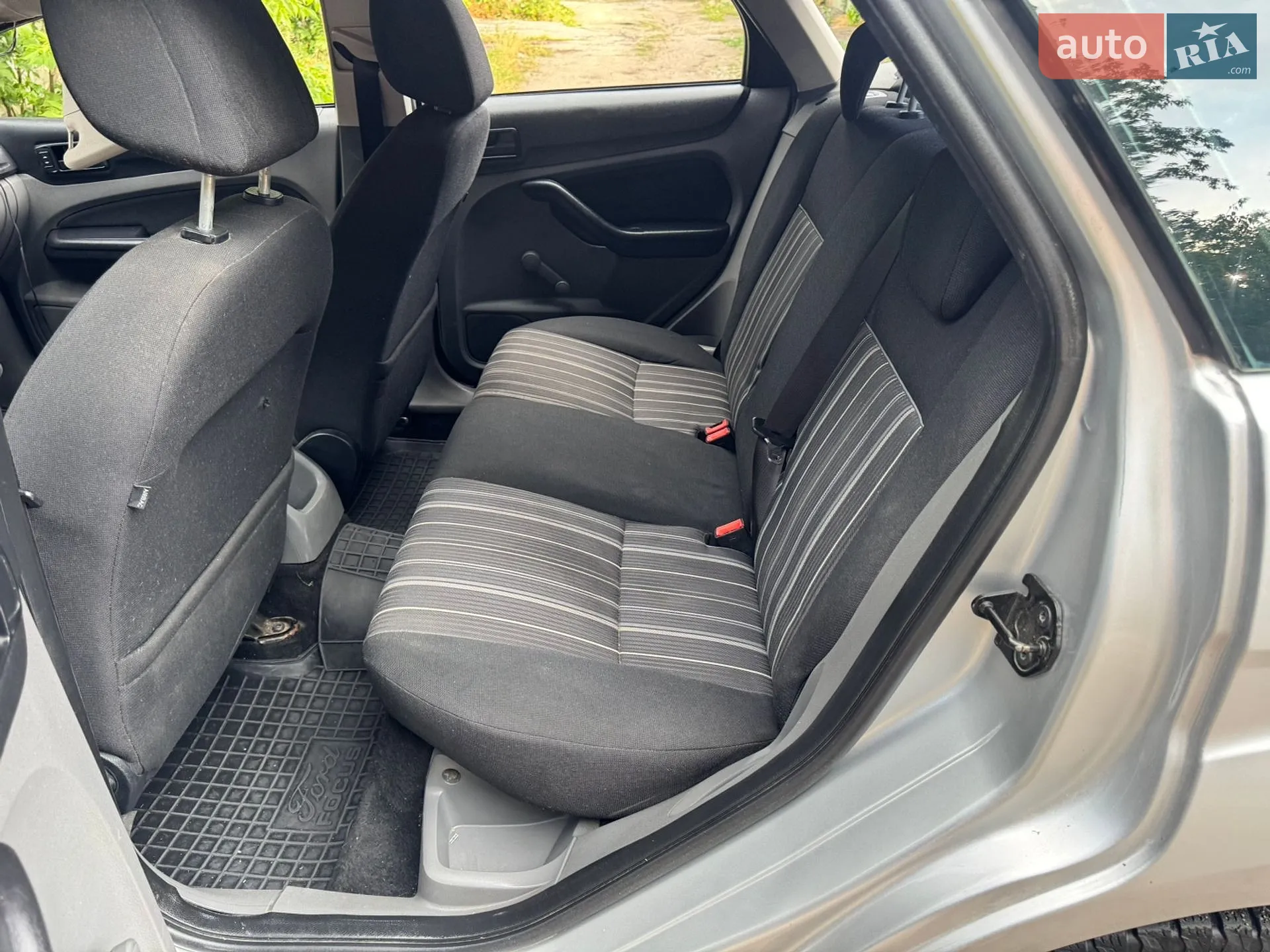 2011 Ford Focus - мініатюра 23