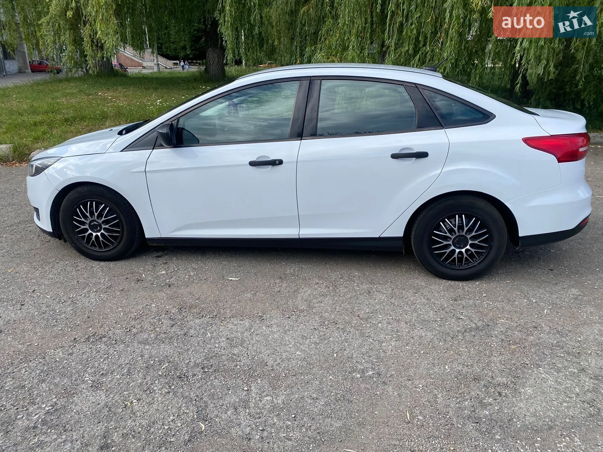 2018 Ford Focus - мініатюра 17