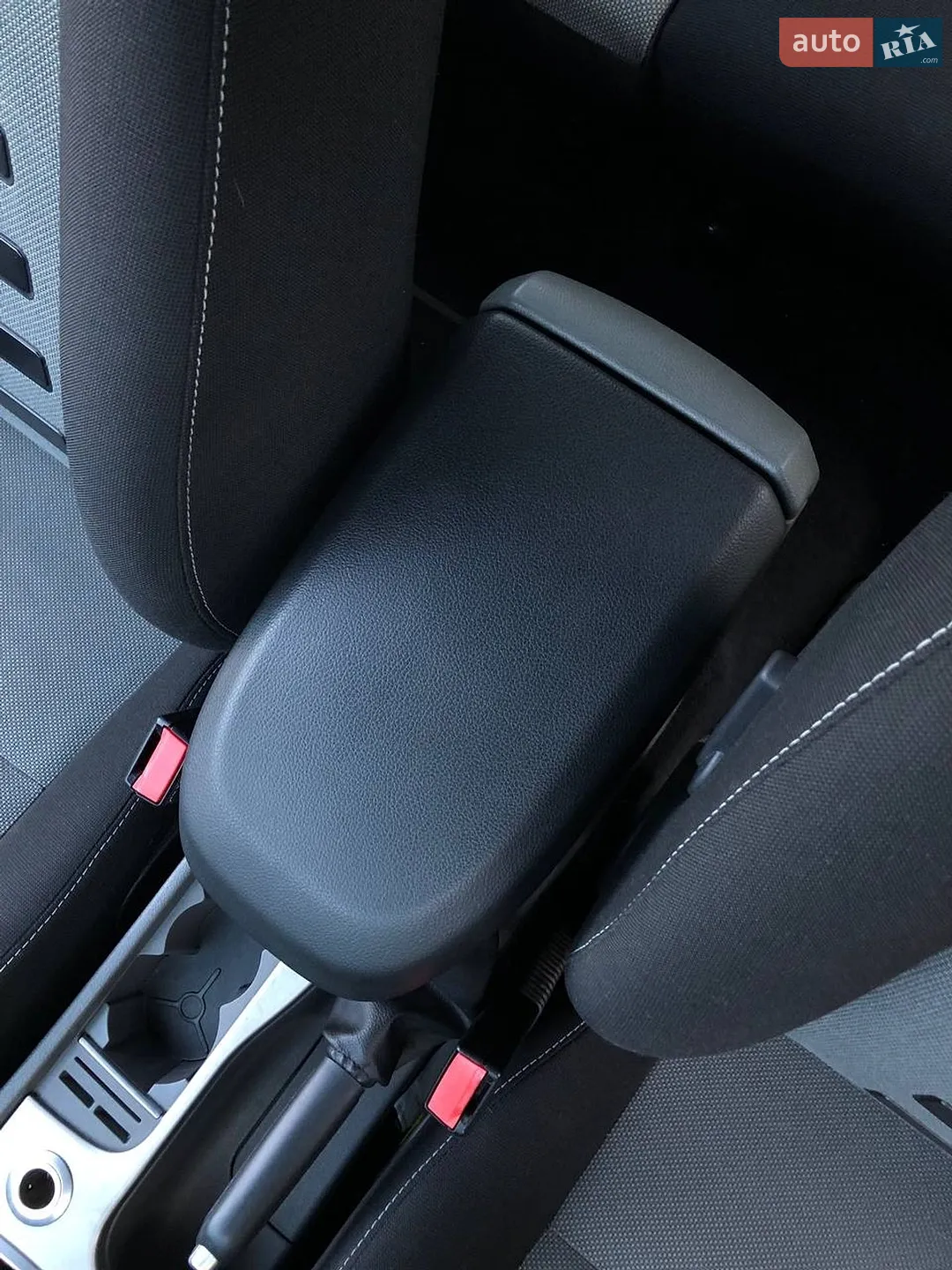 2010 Ford Focus - мініатюра 31