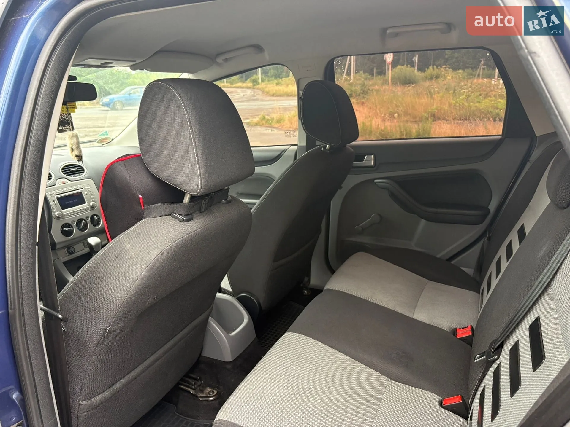 2010 Ford Focus - мініатюра 13