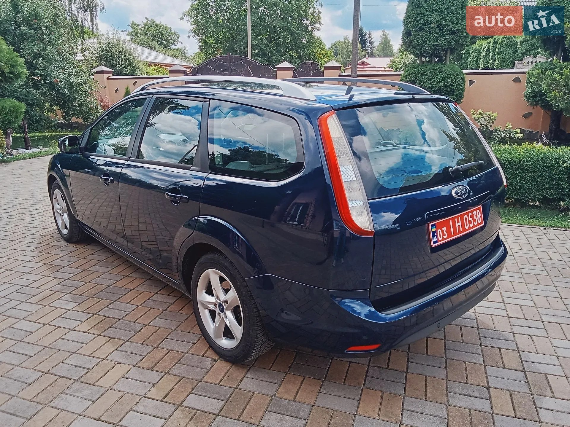 2010 Ford Focus - мініатюра 7