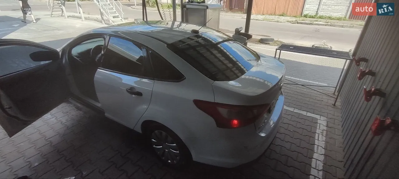 2011 Ford Focus - мініатюра 5