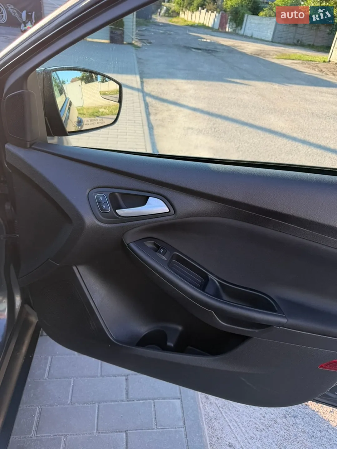 2017 Ford Focus - мініатюра 11