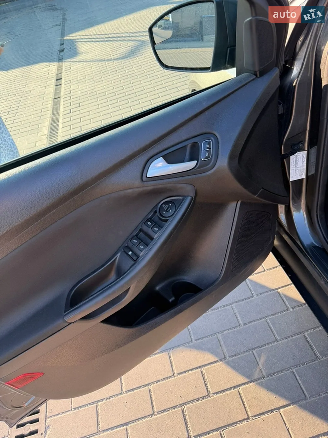 2017 Ford Focus - мініатюра 14