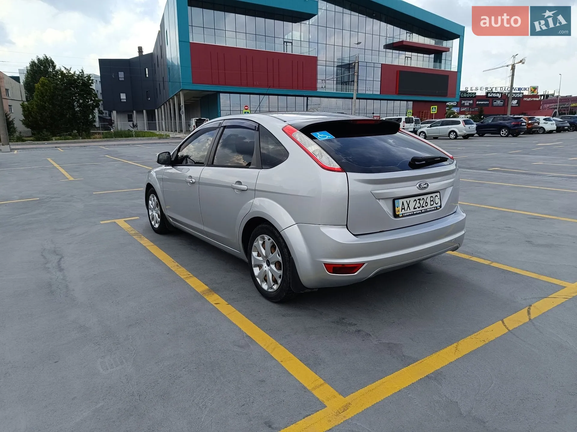 2010 Ford Focus - мініатюра 6