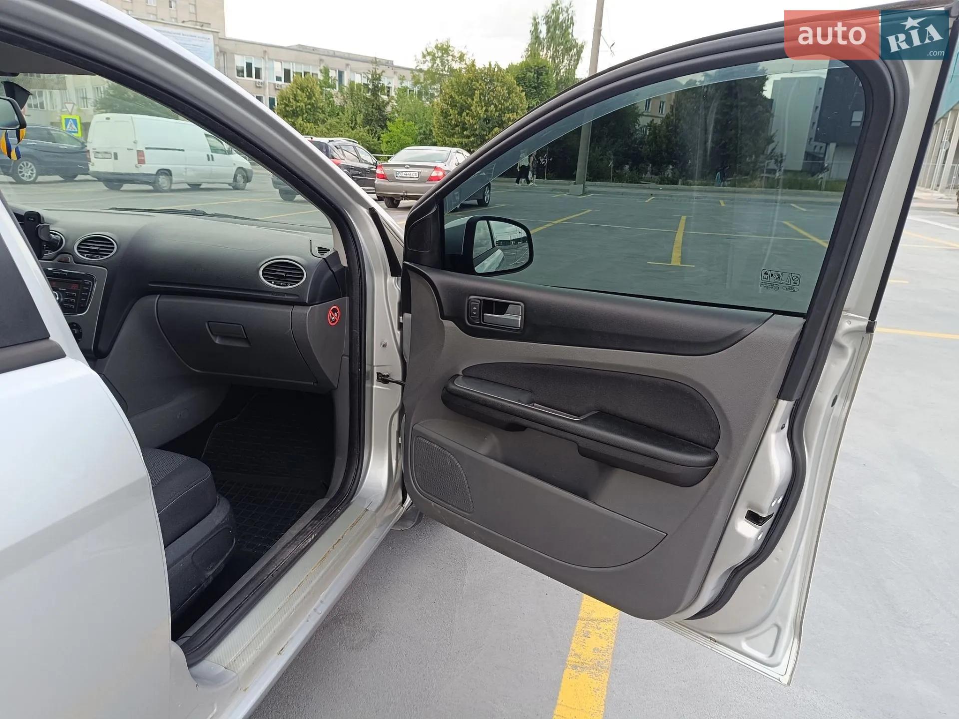2010 Ford Focus - мініатюра 19