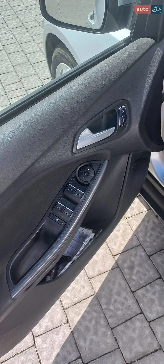 2015 Ford Focus - мініатюра 21