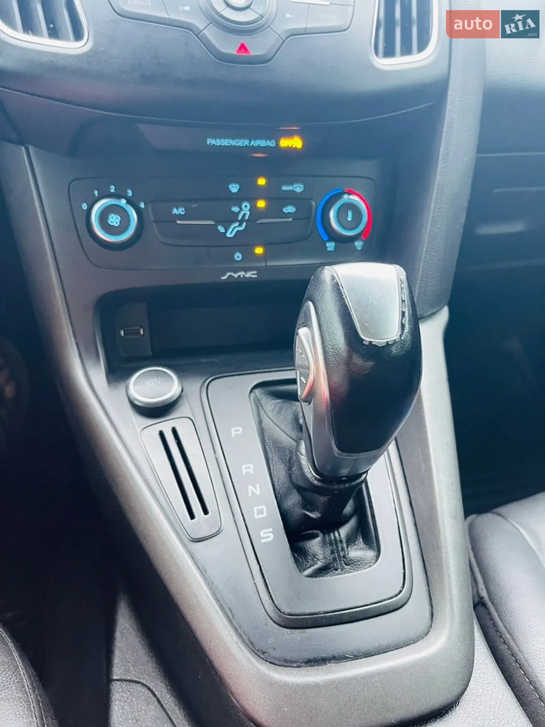 2016 Ford Focus - мініатюра 18