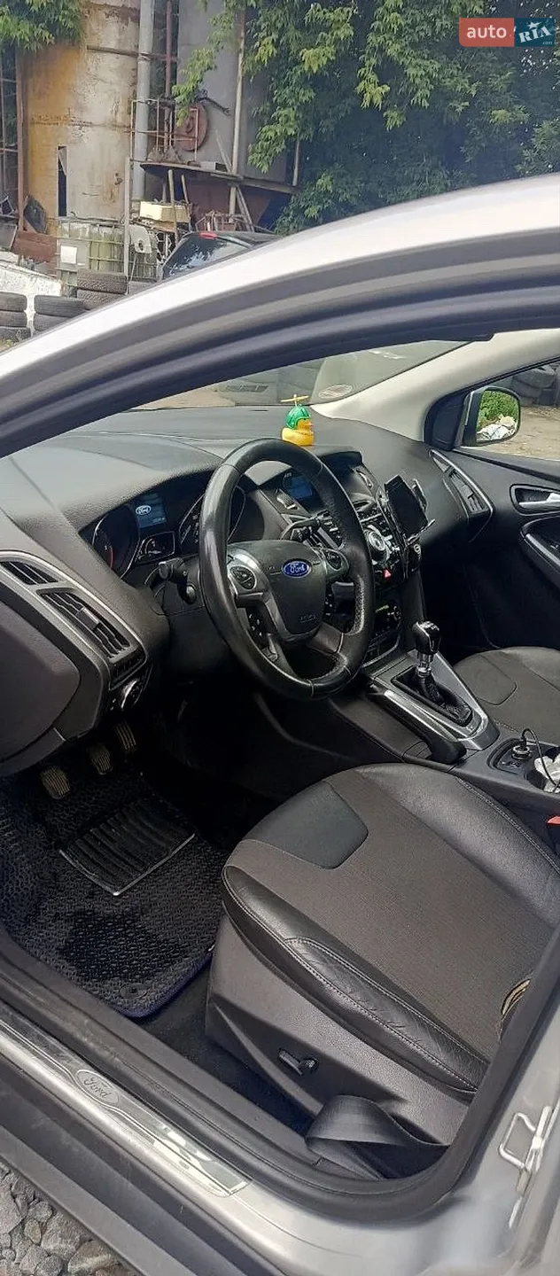 2011 Ford Focus - мініатюра 11