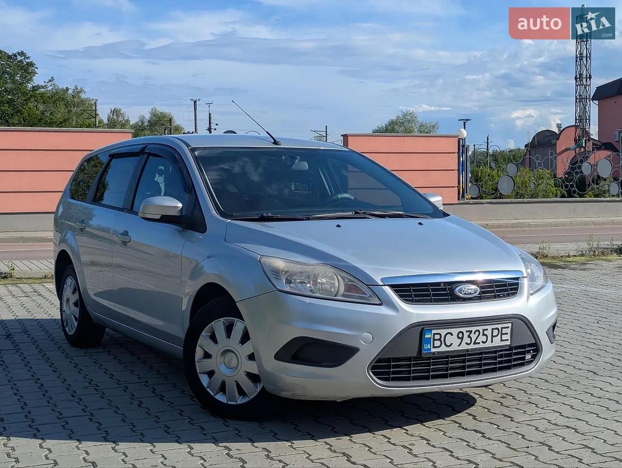 2010 Ford Focus - мініатюра 10