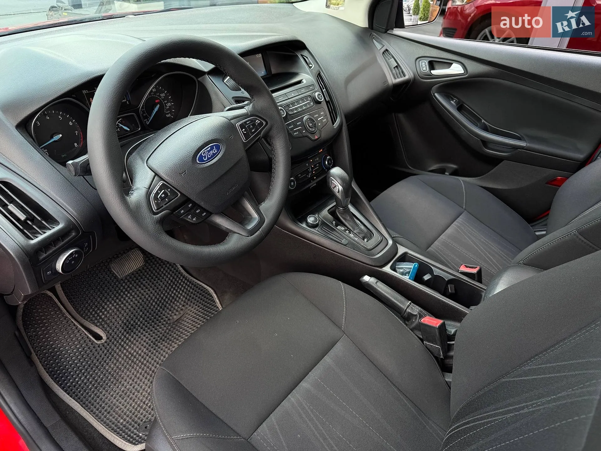 2017 Ford Focus - мініатюра 27